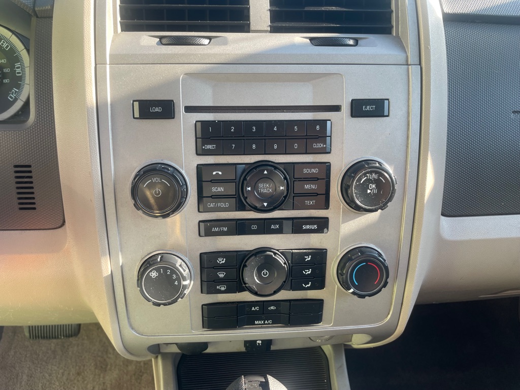 Photo 13 of this FORD ESCAPE