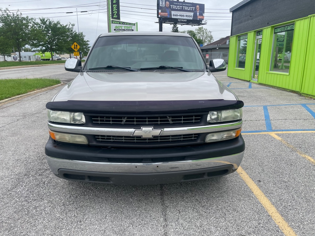 Photo 3 of this CHEVROLET SILVERADO 1500