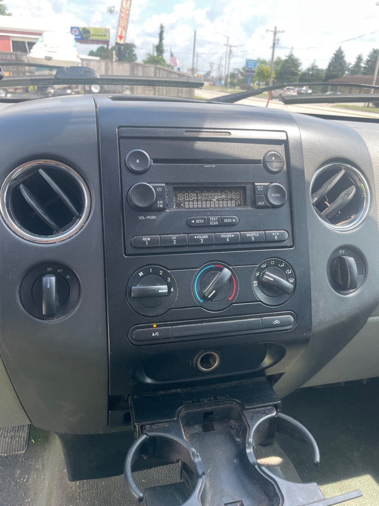 Photo 15 of this FORD F150