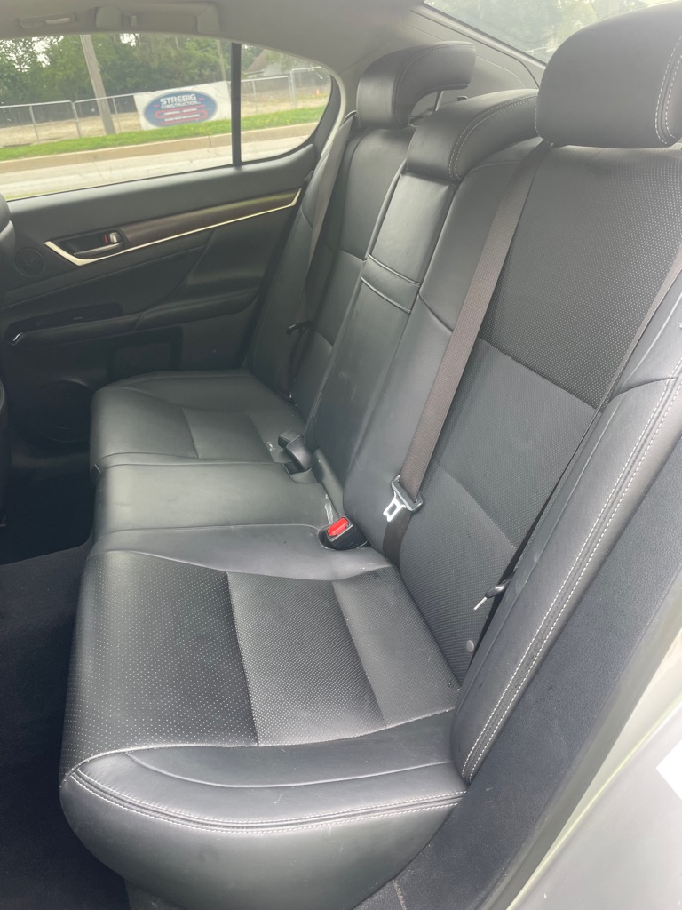 Photo 8 of this LEXUS GS