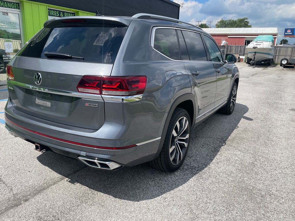 Photo 7 of this VOLKSWAGEN ATLAS