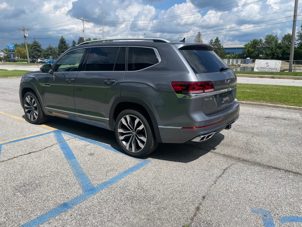 Photo 5 of this VOLKSWAGEN ATLAS