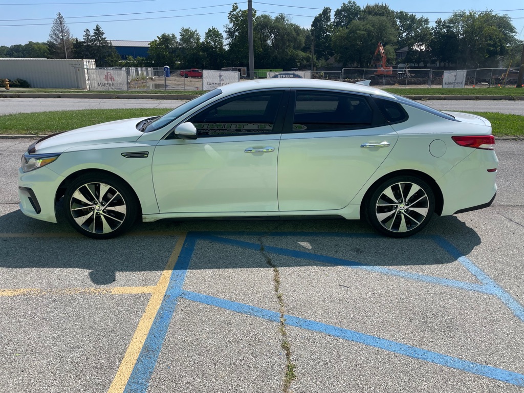 Photo 5 of this KIA OPTIMA
