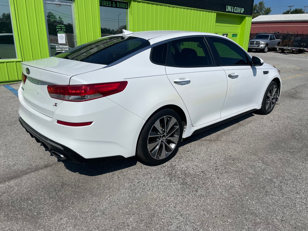 Photo 8 of this KIA OPTIMA