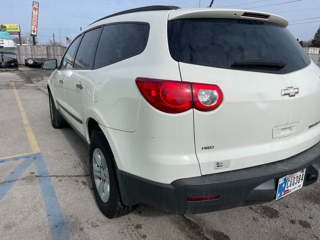 Photo 8 of this CHEVROLET TRAVERSE