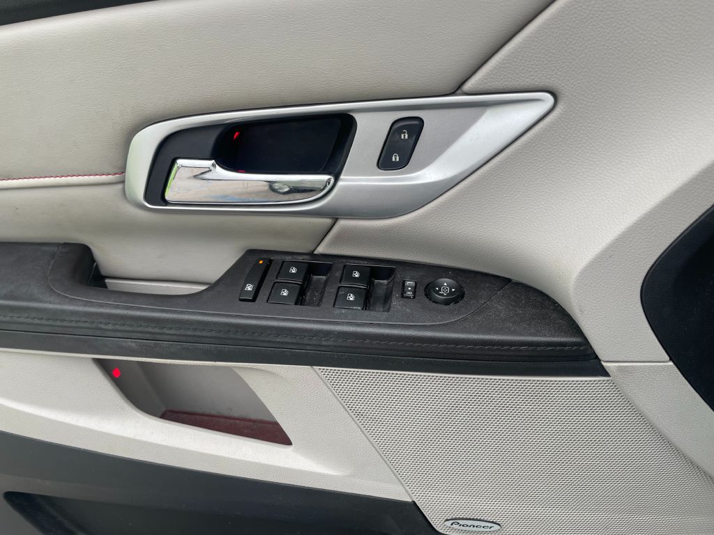 Photo 16 of this GMC TERRAIN