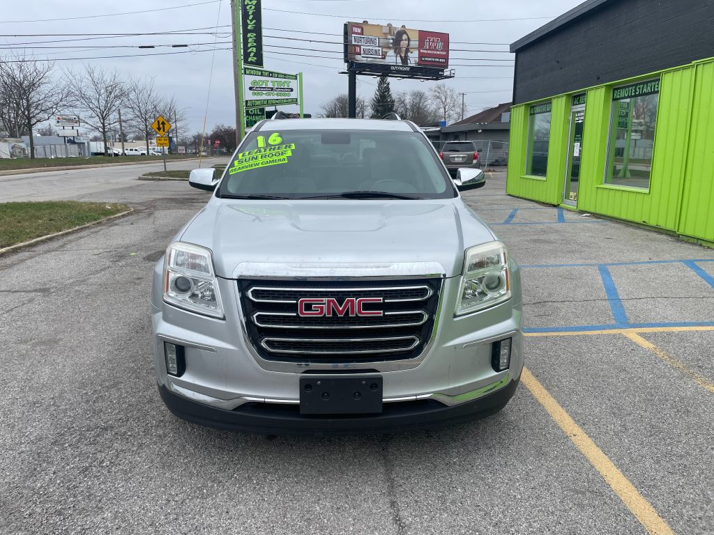 Photo 3 of this GMC TERRAIN