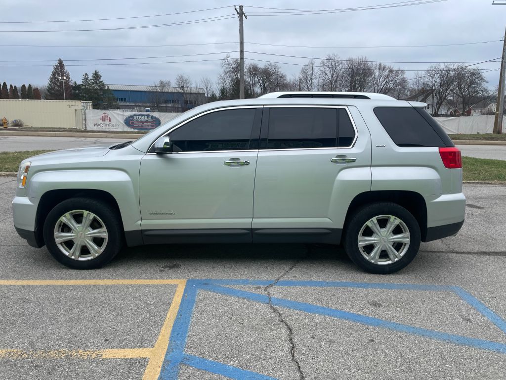 Photo 5 of this GMC TERRAIN