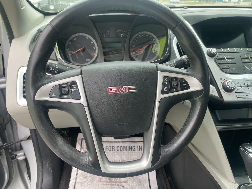Photo 11 of this GMC TERRAIN