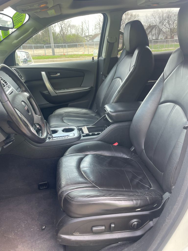 Photo 10 of this GMC ACADIA