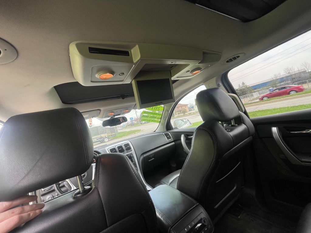 Photo 13 of this GMC ACADIA