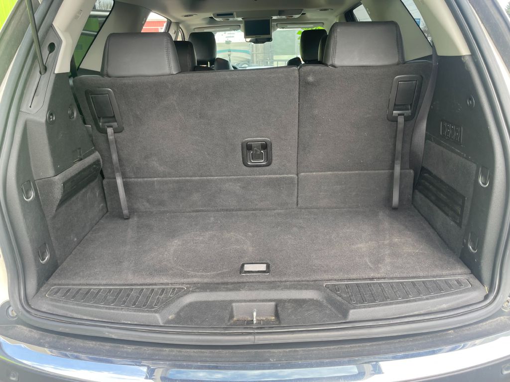 Photo 14 of this GMC ACADIA