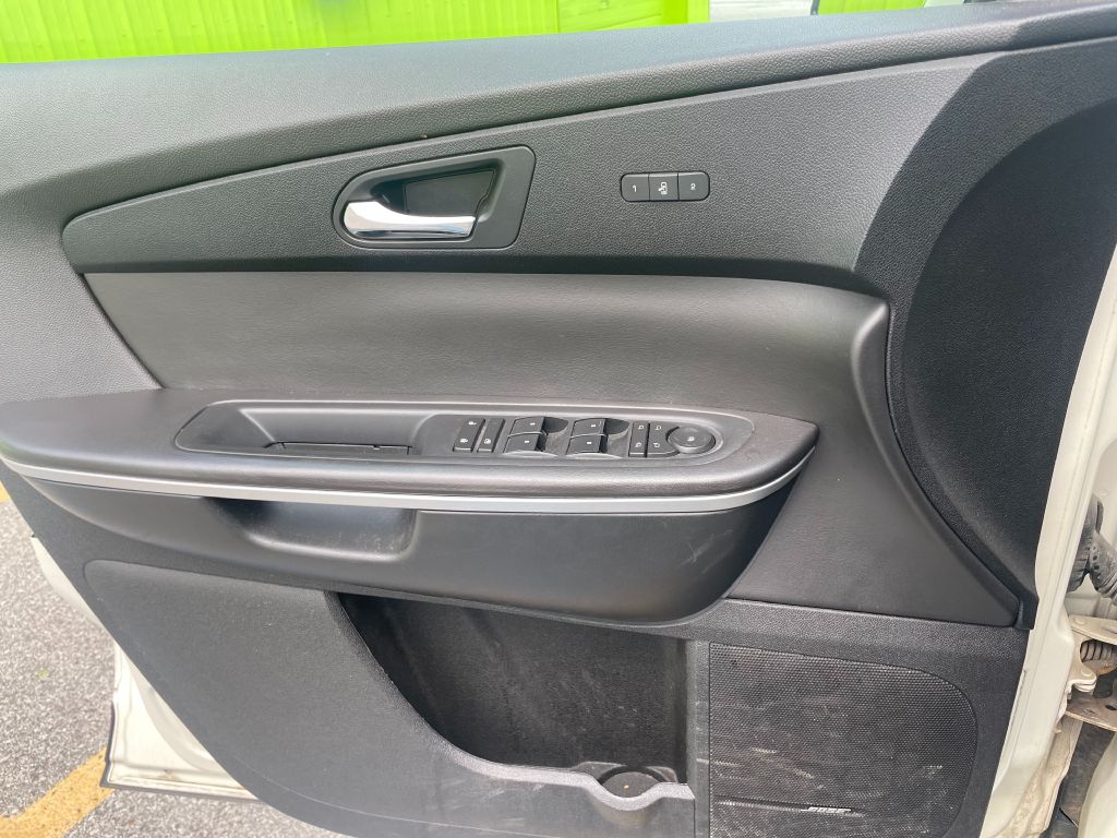 Photo 16 of this GMC ACADIA