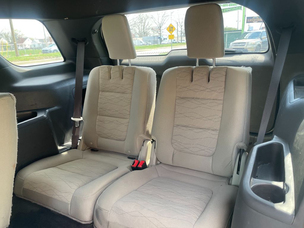 Photo 9 of this FORD EXPLORER