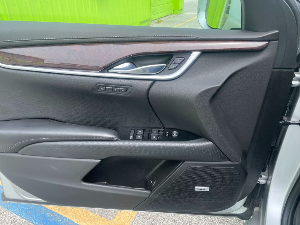 Photo 16 of this CADILLAC XTS