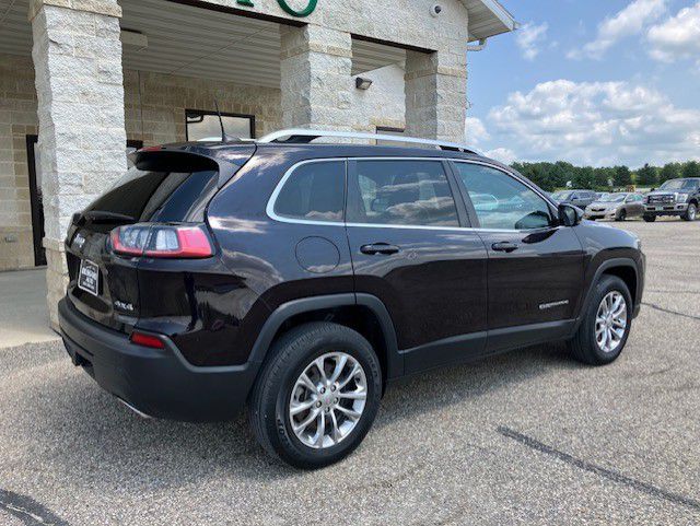 Photo 2 of this JEEP CHEROKEE