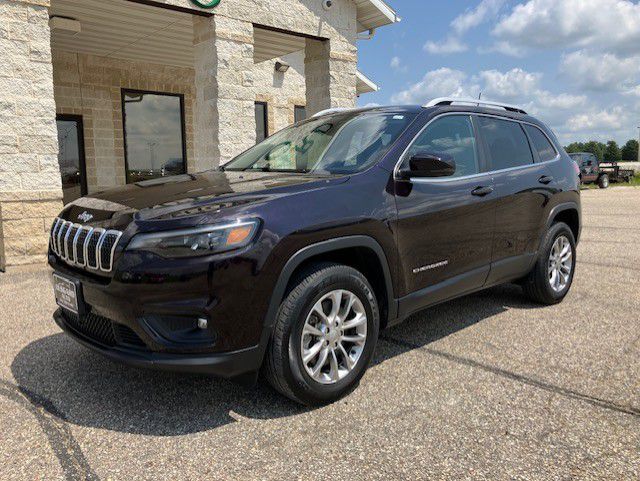 Photo 3 of this JEEP CHEROKEE