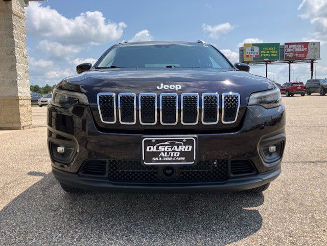 Photo 5 of this JEEP CHEROKEE