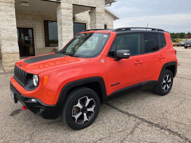 Photo 3 of this JEEP RENEGADE