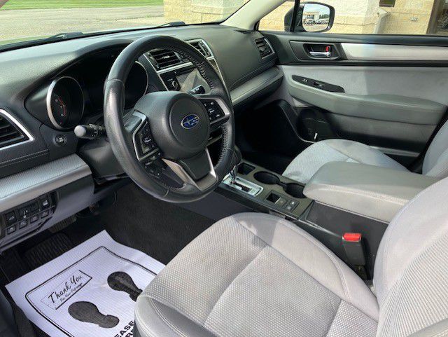 Photo 7 of this SUBARU OUTBACK