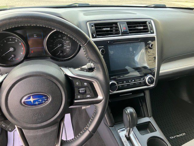 Photo 8 of this SUBARU OUTBACK