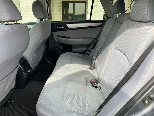 Photo 9 of this SUBARU OUTBACK