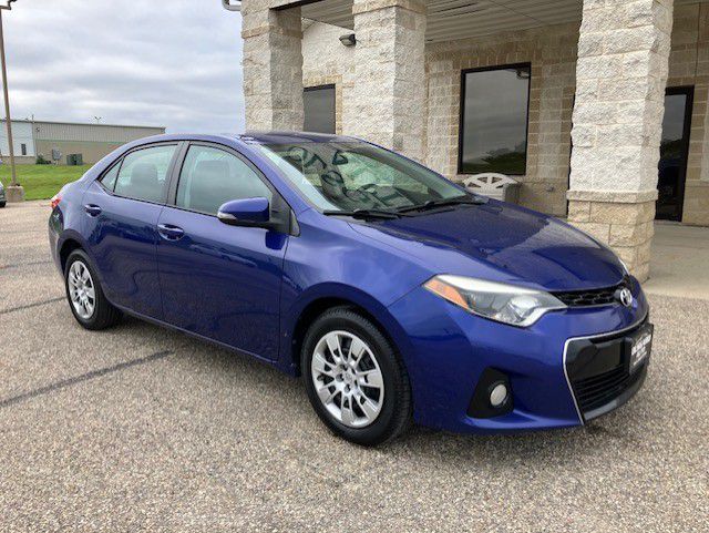 2015 TOYOTA COROLLA