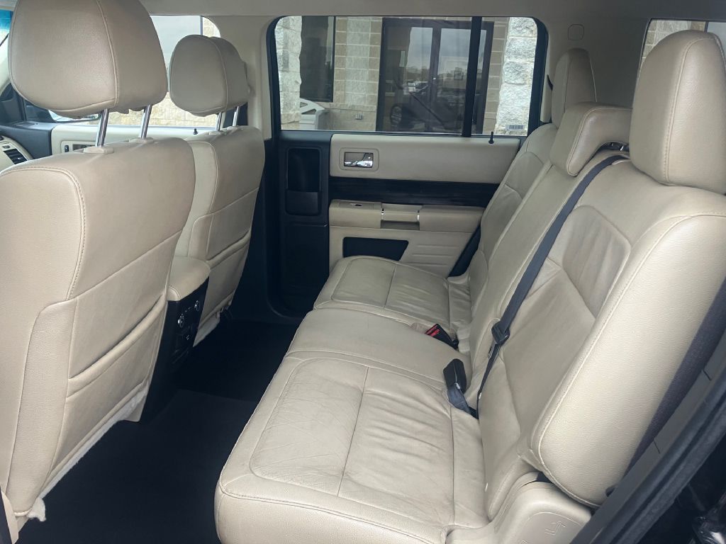 Photo 9 of this FORD FLEX