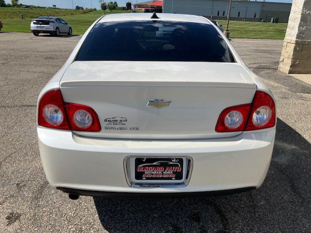 Photo 6 of this CHEVROLET MALIBU