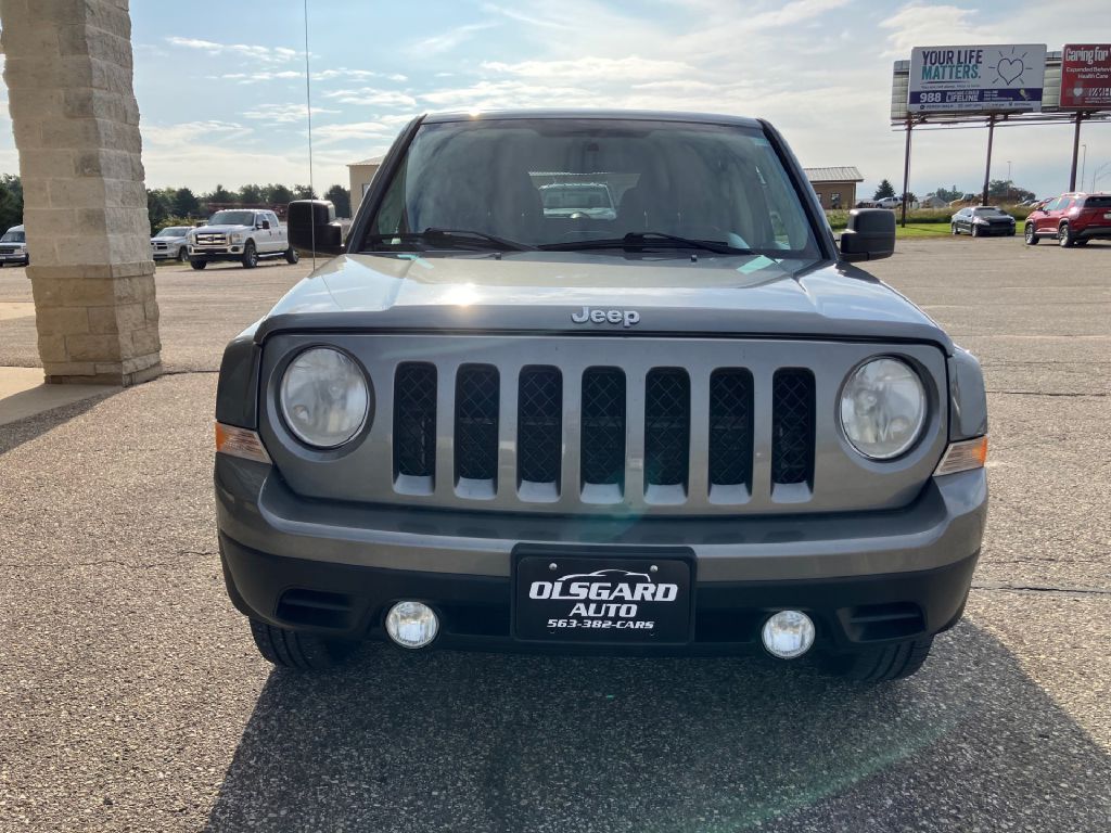 Photo 5 of this JEEP PATRIOT