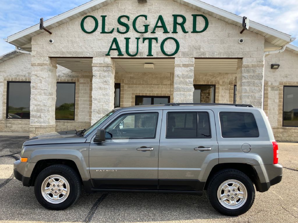 Photo 11 of this JEEP PATRIOT