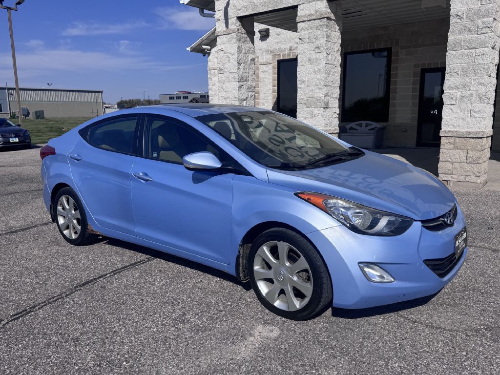2013 HYUNDAI ELANTRA