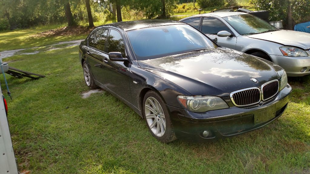 Photo 3 of this BMW 750