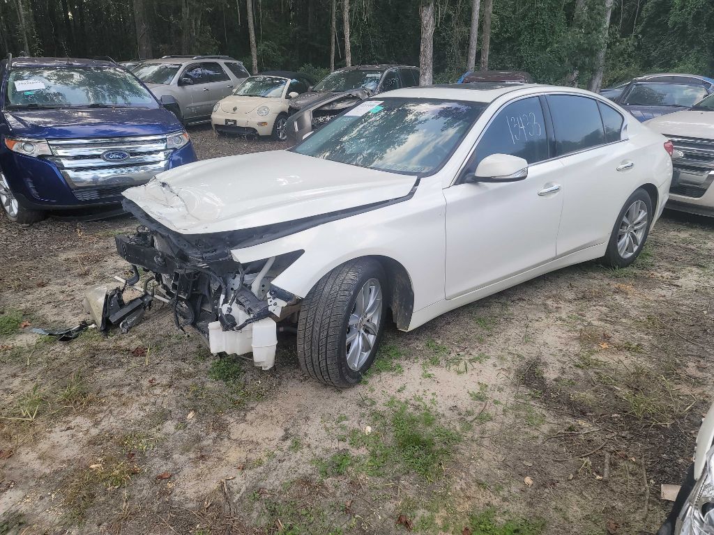 Photo 5 of this INFINITI Q50
