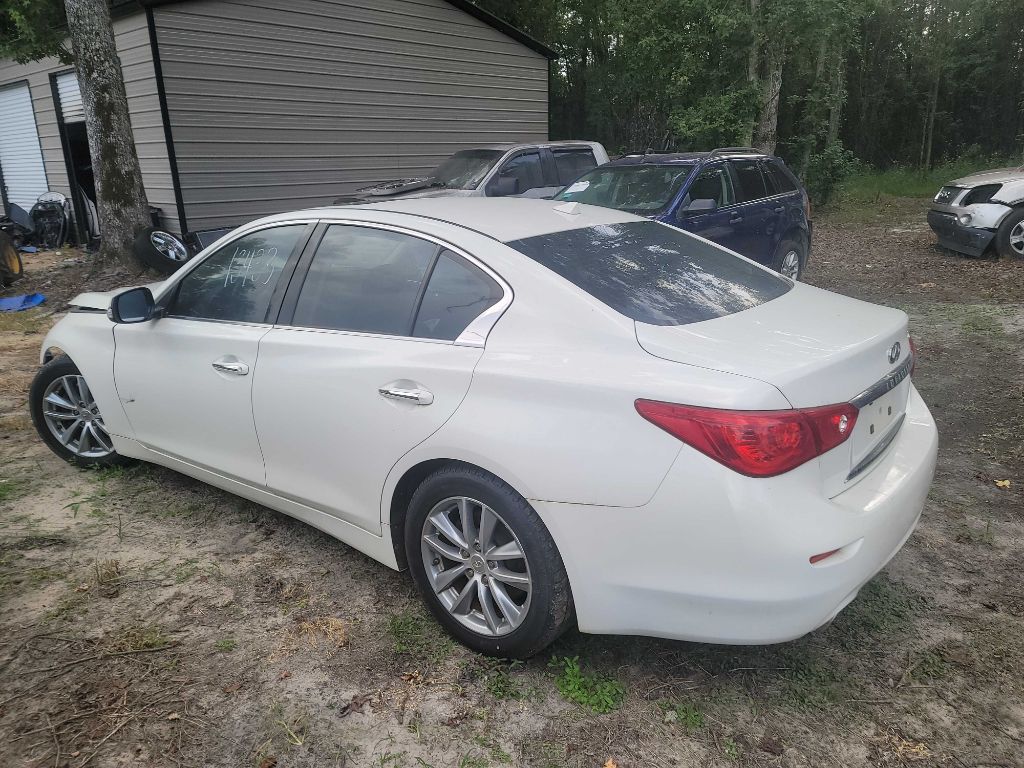 Photo 2 of this INFINITI Q50