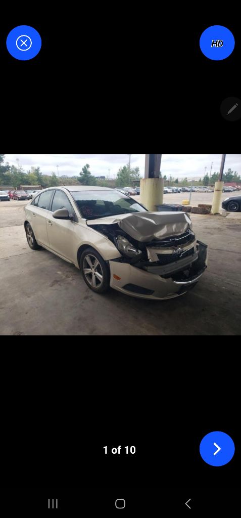 Photo 2 of this CHEVROLET CRUZE