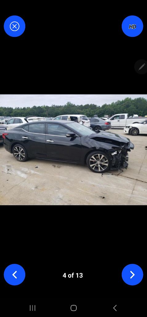 Photo 3 of this NISSAN MAXIMA