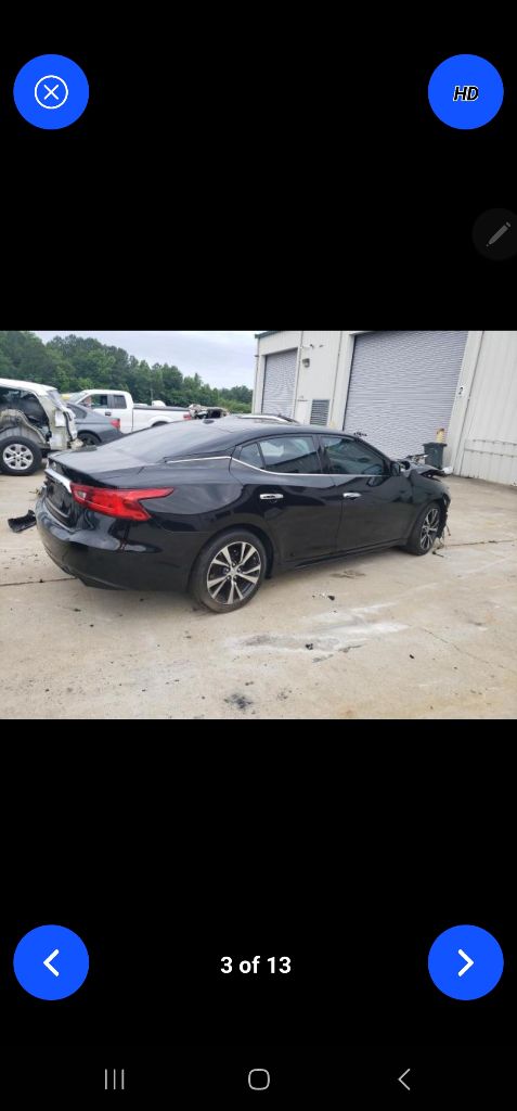 Photo 2 of this NISSAN MAXIMA