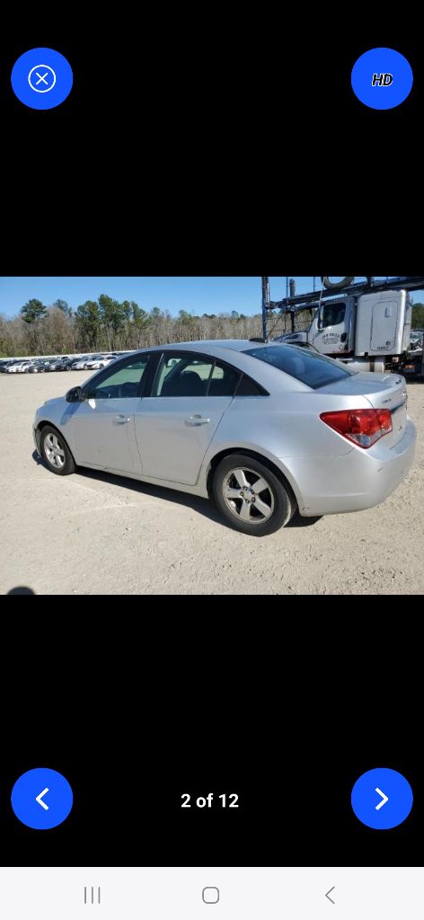 Photo 3 of this CHEVROLET CRUZE