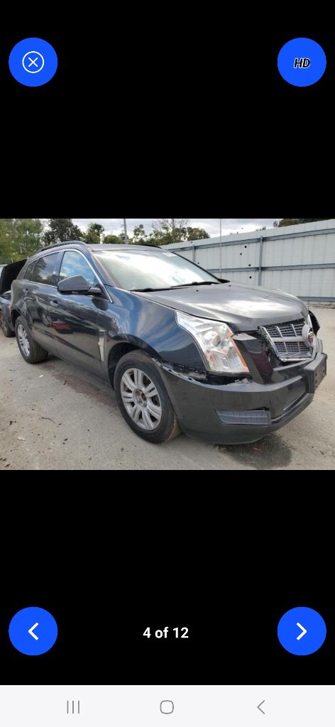 Photo 3 of this CADILLAC SRX