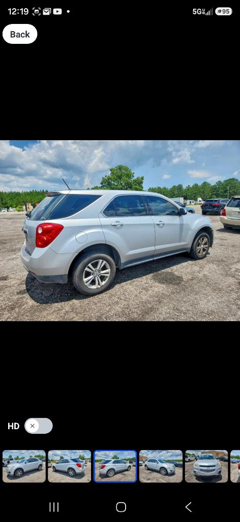 Photo 2 of this CHEVROLET EQUINOX