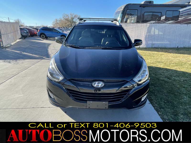 Photo 15 of this HYUNDAI TUCSON