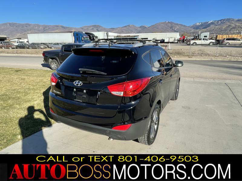 Photo 20 of this HYUNDAI TUCSON