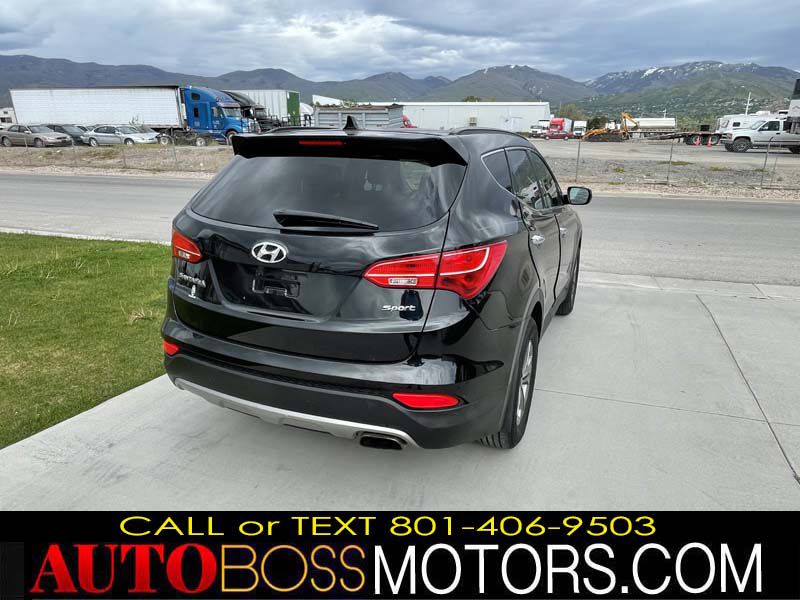 Photo 20 of this HYUNDAI SANTA FE