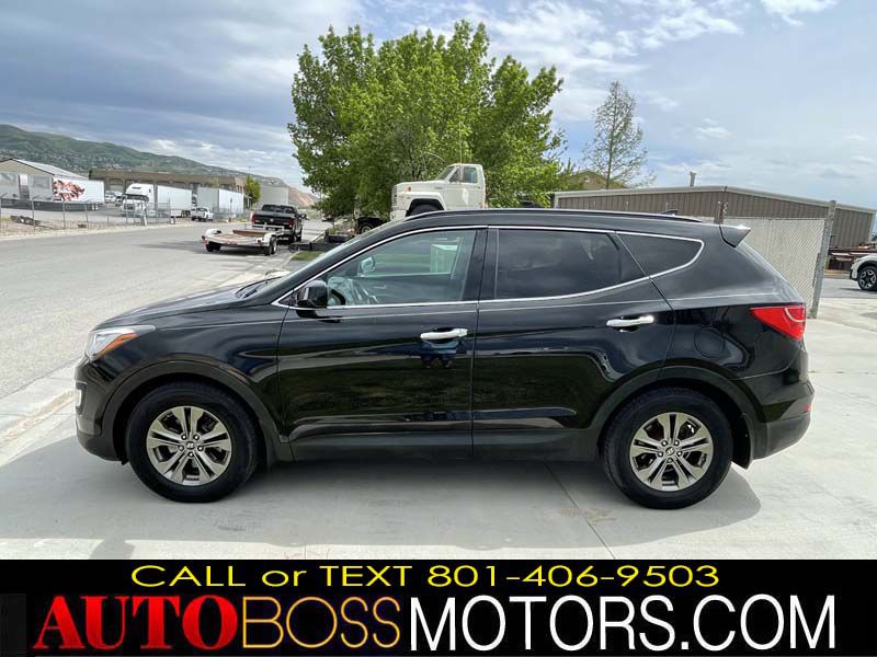 Photo 25 of this HYUNDAI SANTA FE
