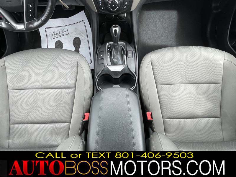 Photo 28 of this HYUNDAI SANTA FE