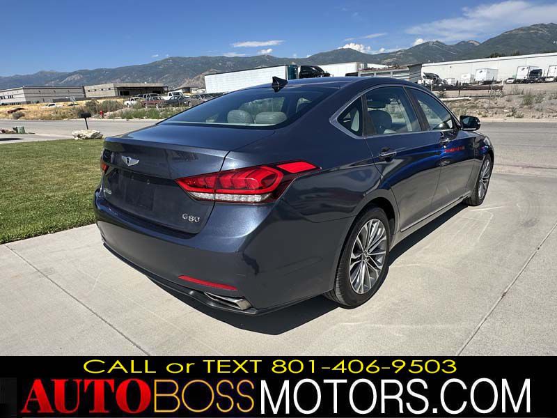 Photo 16 of this HYUNDAI GENESIS
