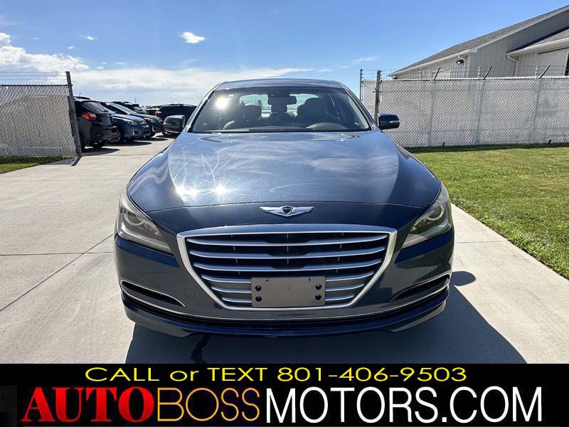 Photo 21 of this HYUNDAI GENESIS