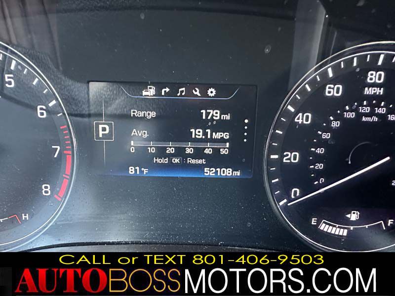 Photo 30 of this HYUNDAI GENESIS