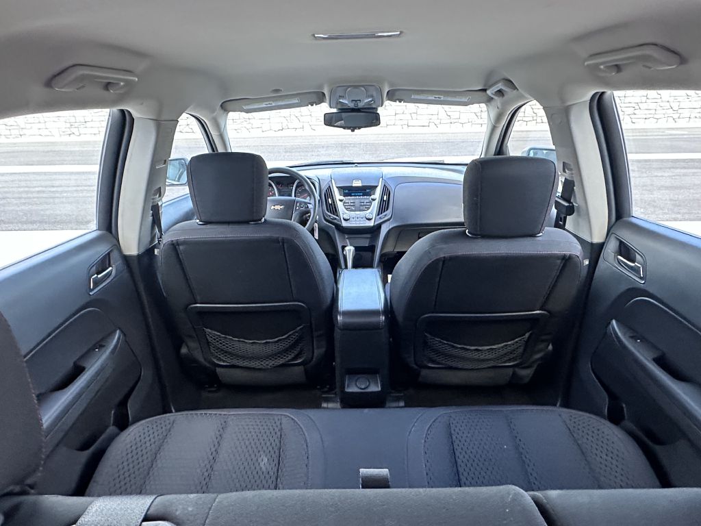 Photo 11 of this CHEVROLET EQUINOX